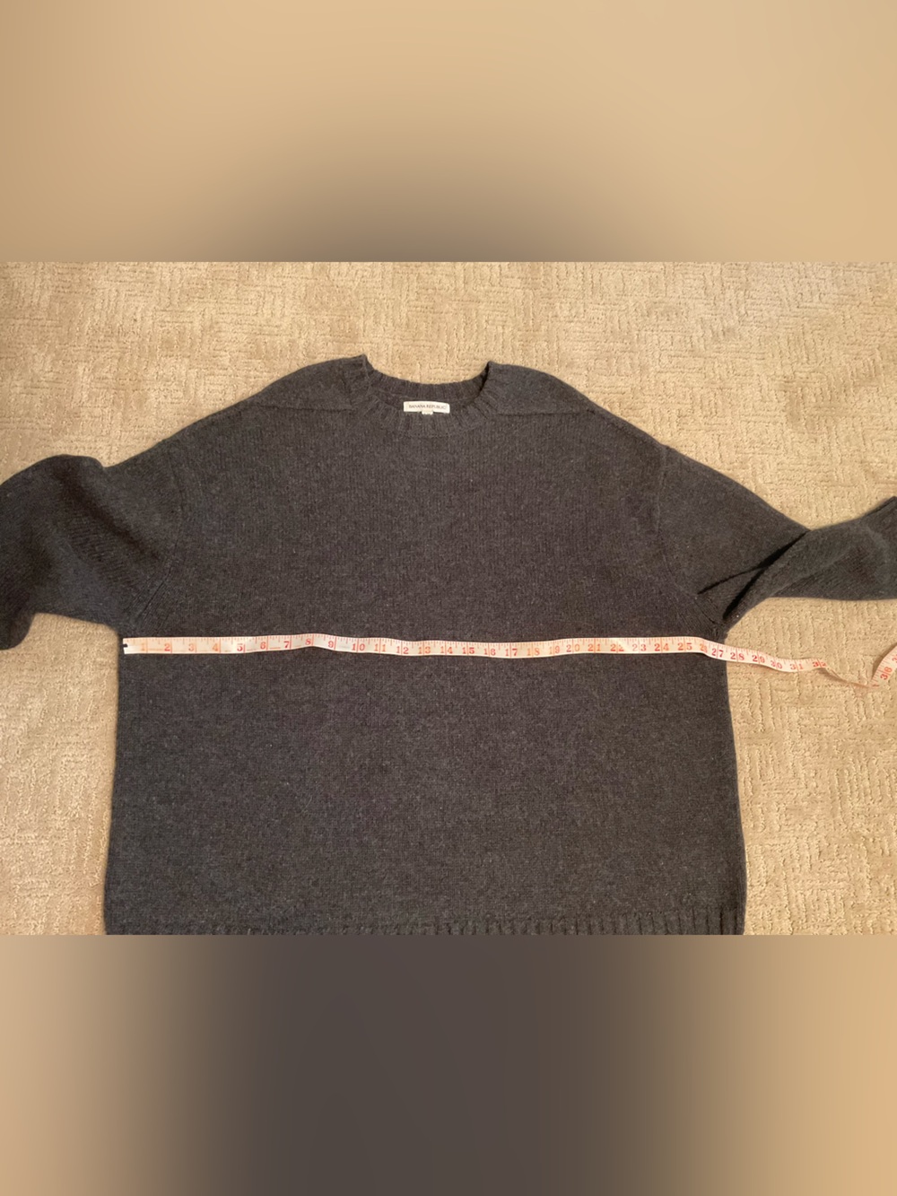 Banana Republic Extra Fine Merino Wool Blend Sweater Gray L EUC Minimalist Chic - Picture 9 of 11